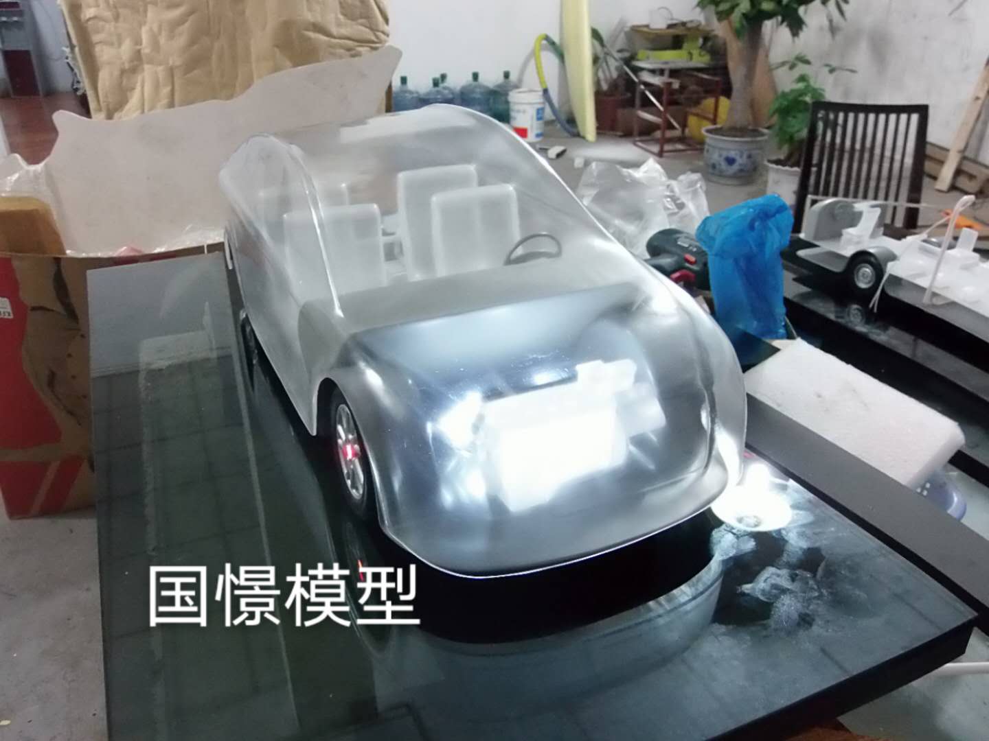 胡杨河市透明车模型